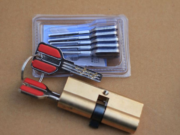 鹰潭24小时上门开锁公司